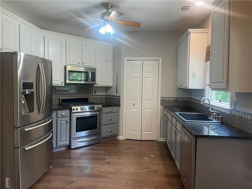 4 bedroom, 3 bathroom single family residence for rent at 3935 Melody Mizer Lane, Cumming, GA 30041 for $2,795 a month — photo 8