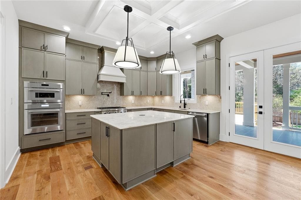 7 bedroom, 9 bathroom, 6,488 sq ft single family residence for sale at 1696 Dunwoody Place, Atlanta, GA 30324 — photo 5
