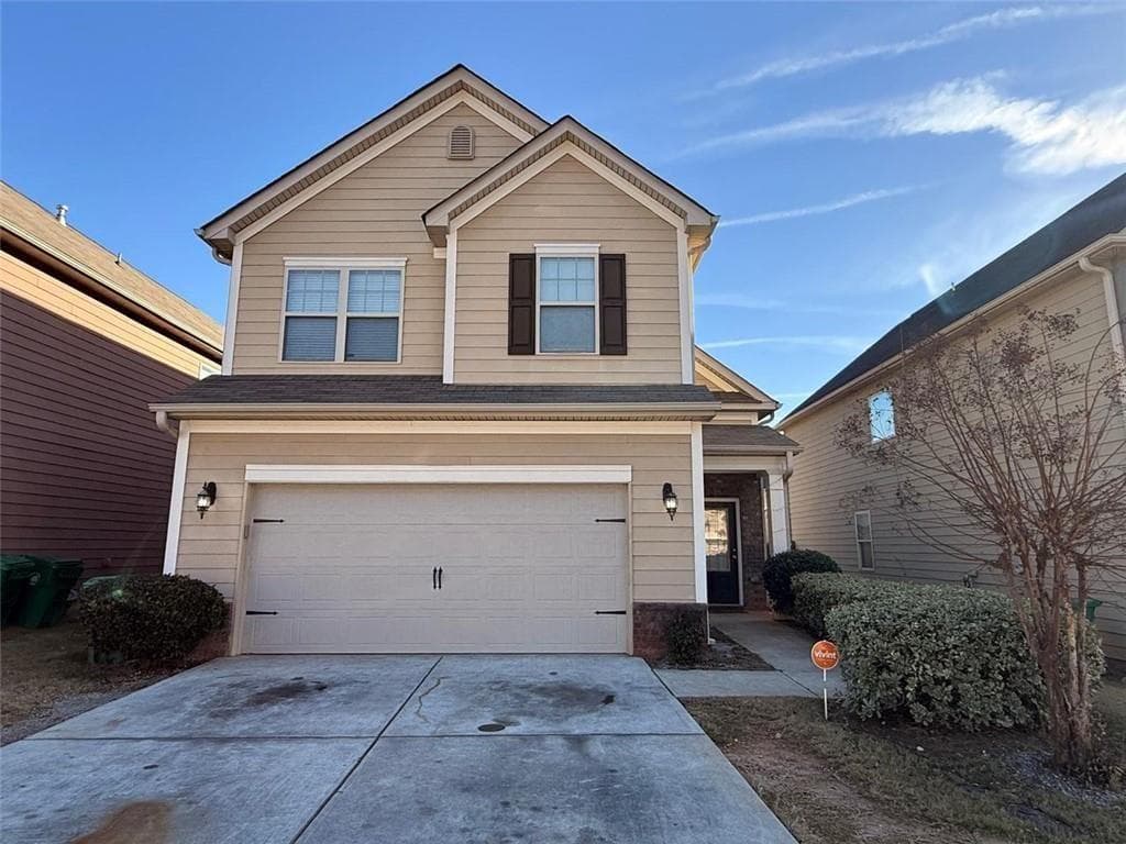 3 bedroom, 3 bathroom, 2,163 sq ft single family residence for sale at 2450 Oakleaf Circle, Lithonia, GA 30058