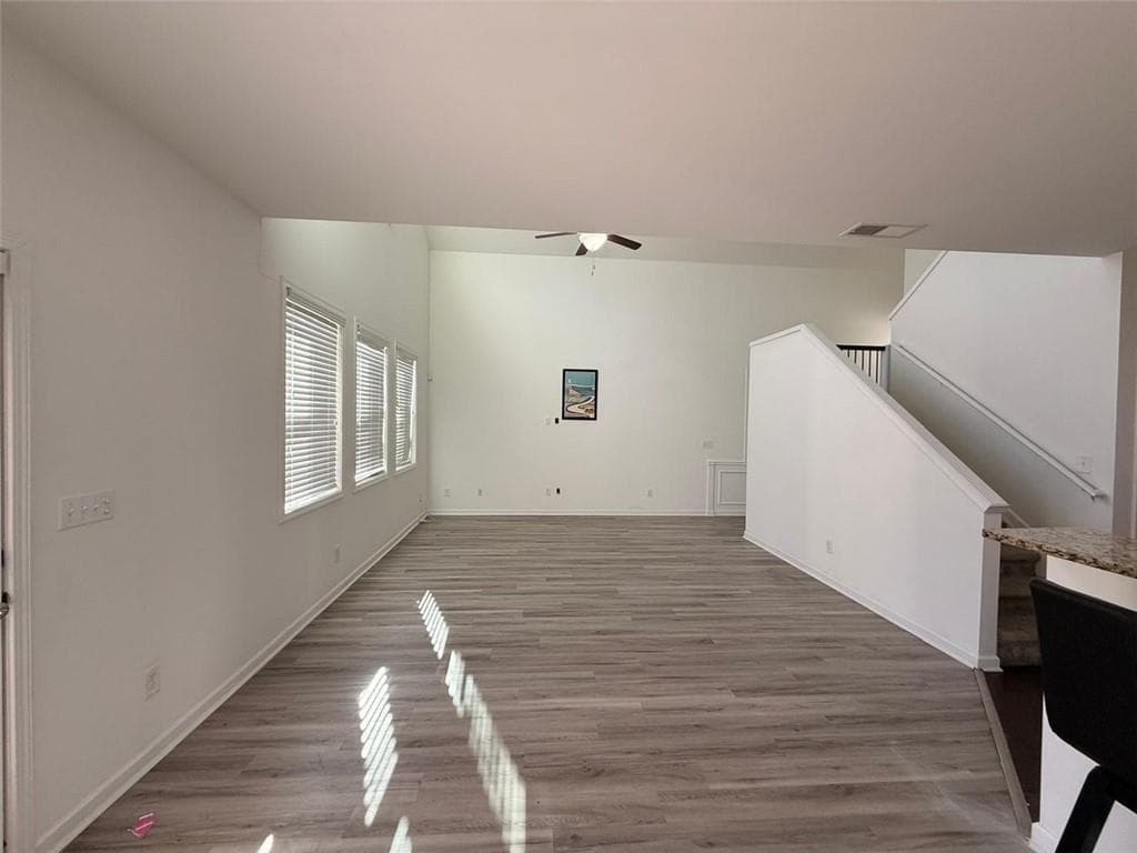 3 bedroom, 3 bathroom, 2,163 sq ft single family residence for sale at 2450 Oakleaf Circle, Lithonia, GA 30058 — photo 9
