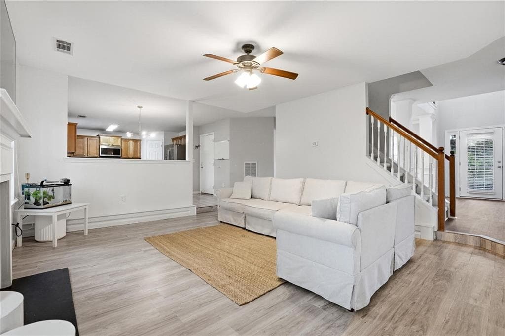 4 bedroom, 3 bathroom, 2,760 sq ft single family residence for sale at 209 Randy Way, Dallas, GA 30132 — photo 5