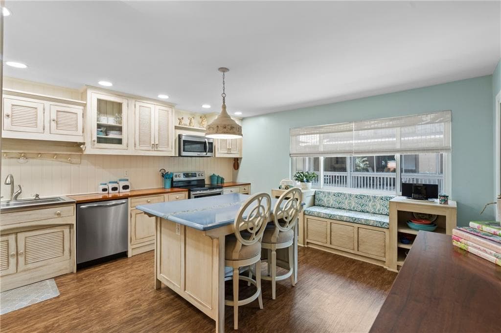 3 bedroom, 3 bathroom, 1,547 sq ft townhouse for sale at 3060 Balearic Drive, Marietta, GA 30067 — photo 9