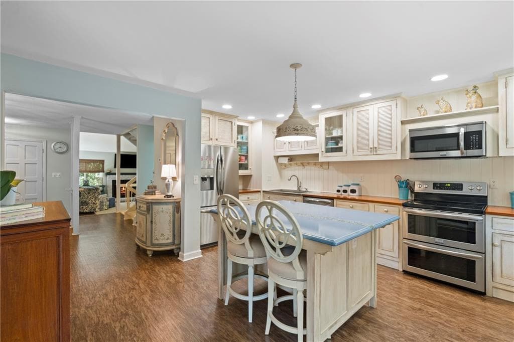 3 bedroom, 3 bathroom, 1,547 sq ft townhouse for sale at 3060 Balearic Drive, Marietta, GA 30067 — photo 10