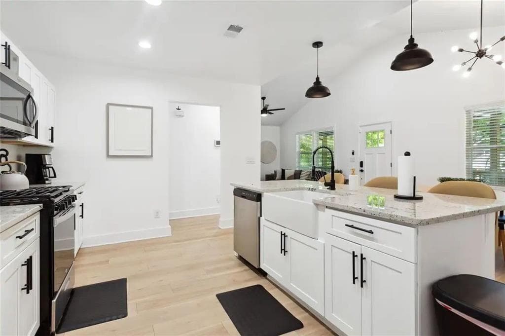 3 bedroom, 2 bathroom, 1,648 sq ft single family residence for rent at 725 Alta Place, Atlanta, GA 30318 for $2,700 a month — photo 7