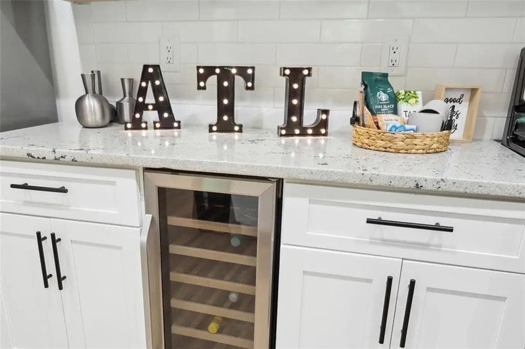 3 bedroom, 2 bathroom, 1,648 sq ft single family residence for rent at 725 Alta Place, Atlanta, GA 30318 for $2,700 a month — photo 8