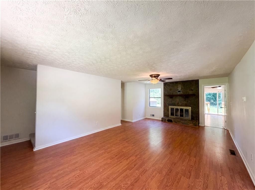 3 bedroom, 2 bathroom, 2,116 sq ft single family residence for sale at 104 Belair Lane, Stockbridge, GA 30281 — photo 3