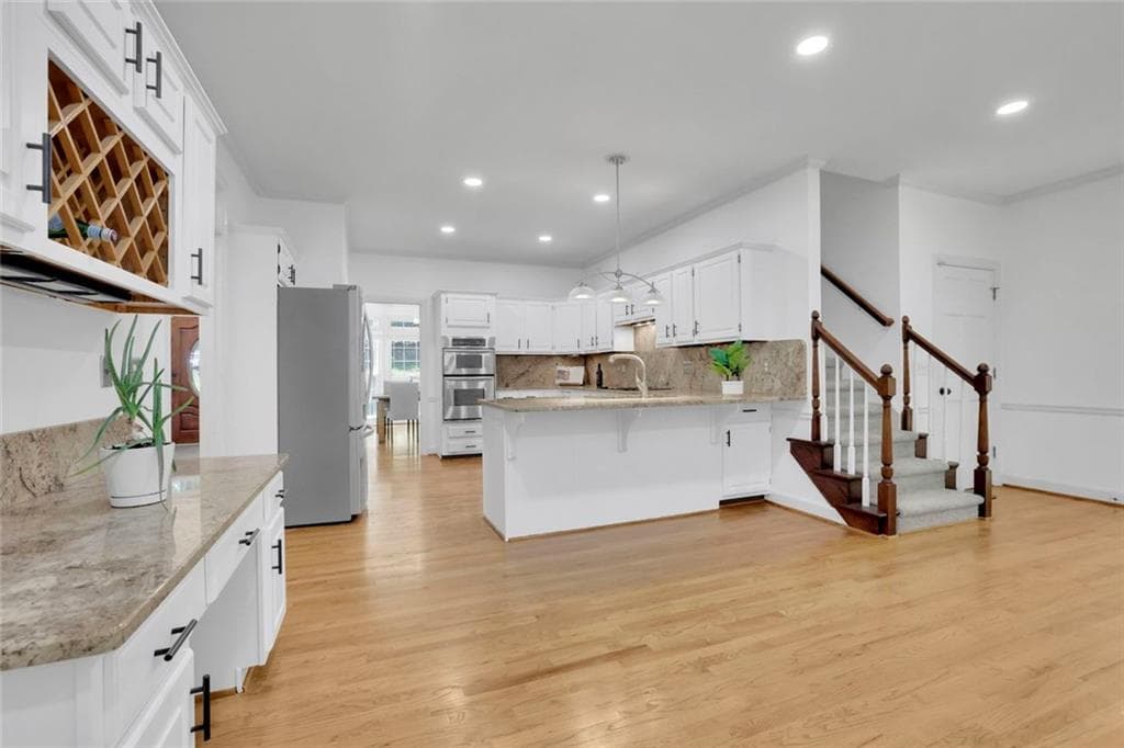5 bedroom, 5 bathroom, 4,857 sq ft single family residence under contract at 3203 Powder Mill Place, Marietta, GA 30067 — photo 10