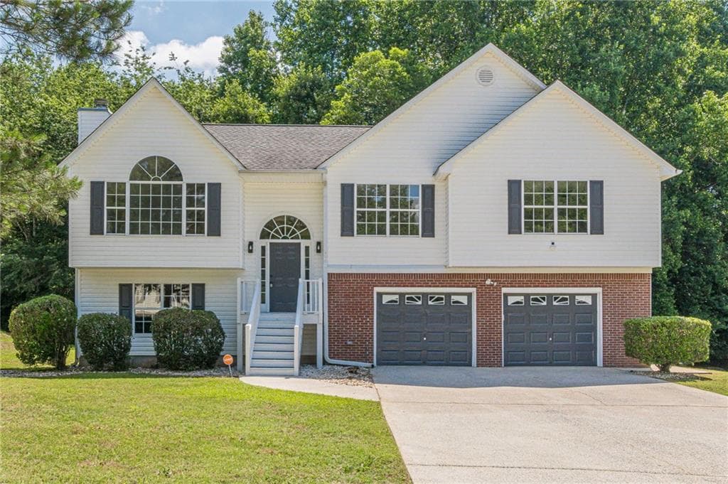 4 bedroom, 3 bathroom, 1,916 sq ft single family residence for sale at 133 Four Oaks Drive, Powder Springs, GA 30127