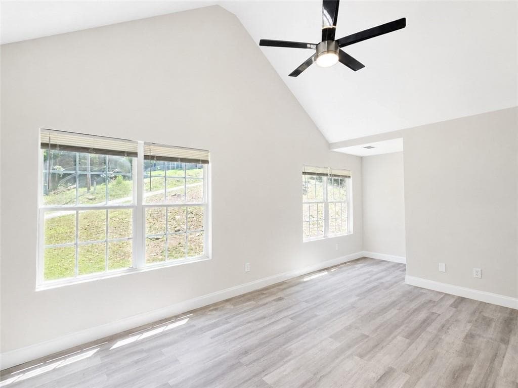 3 bedroom, 2 bathroom, 1,536 sq ft single family residence for sale at 9005 Lemans Trail, Gainesville, GA 30506 — photo 10