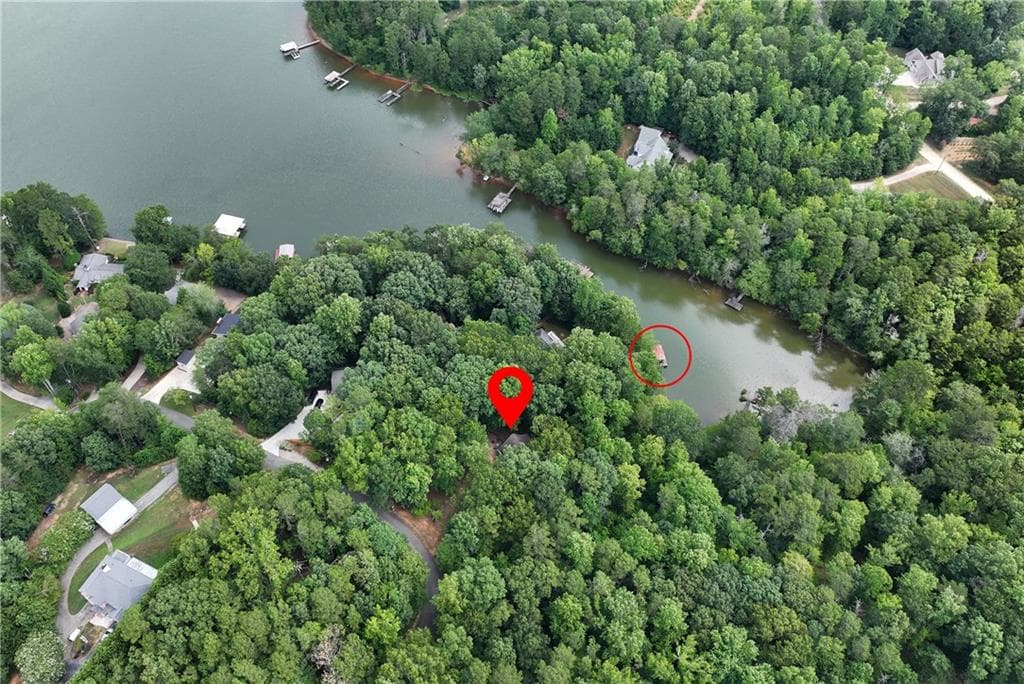 3 bedroom, 3 bathroom, 2,656 sq ft single family residence for sale at 3978 Pine Shore Circle, Gainesville, GA 30501 — photo 4