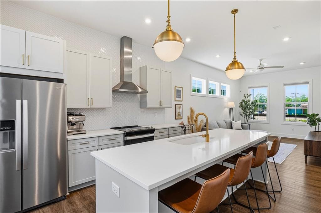 2 bedroom, 2 bathroom, 1,152 sq ft townhouse under contract at 4456 Dalston Drive, Atlanta, GA 30342 — photo 8