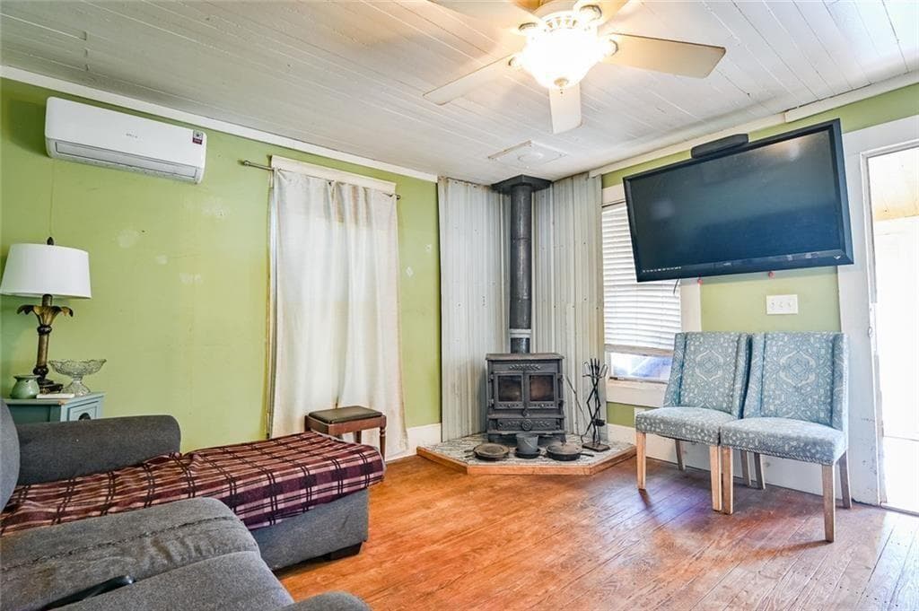 2 bedroom, 2 bathroom, 1,424 sq ft single family residence for sale at 12462 Brown Bridge Road, Covington, GA 30016 — photo 6