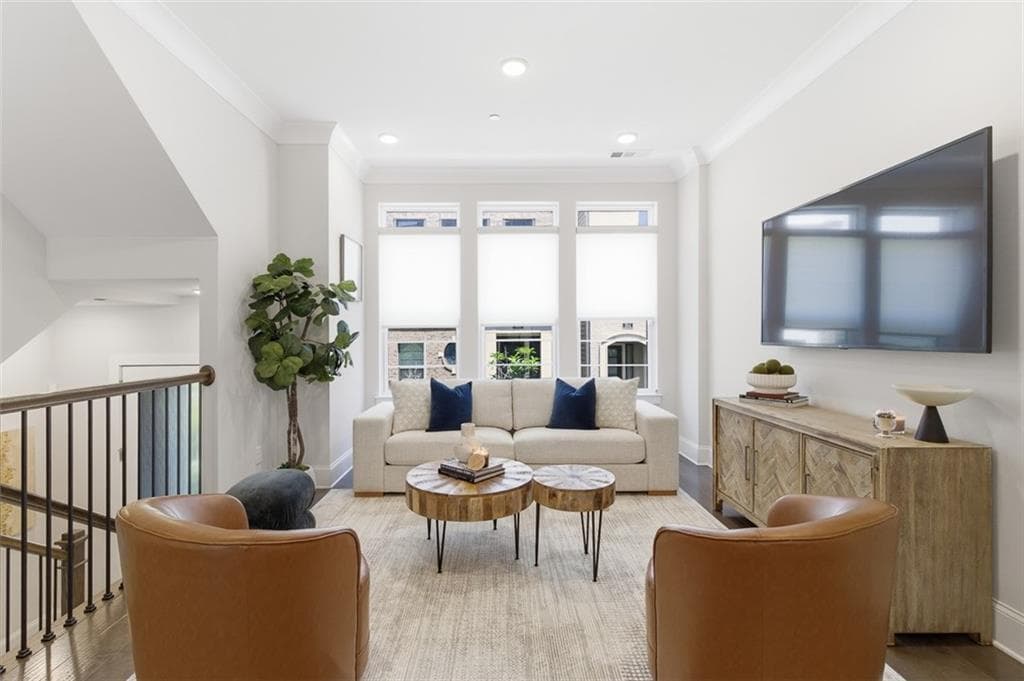 3 bedroom, 4 bathroom, 2,800 sq ft single family residence under contract at 619 Broadview Terrace, Atlanta, GA 30324 — photo 8
