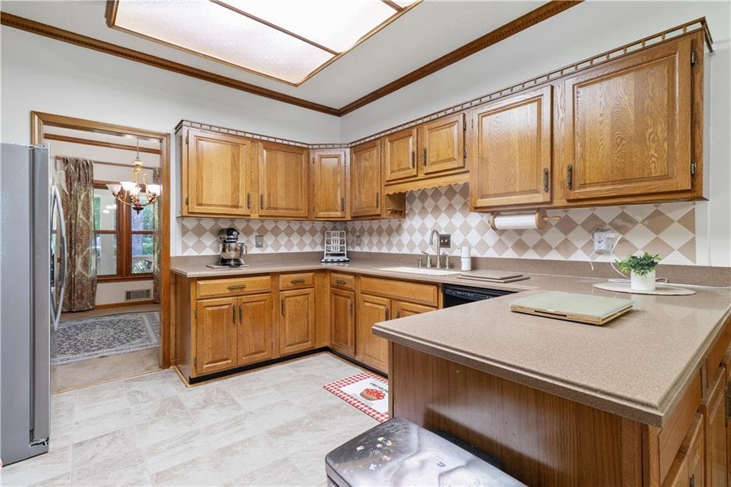 3 bedroom, 2 bathroom, 2,116 sq ft single family residence for sale at 280 Deer Trace Drive, Mcdonough, GA 30253 — photo 9