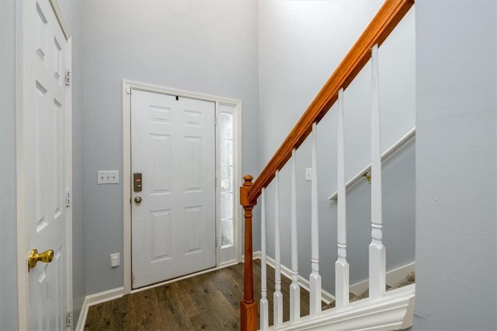 2 bedroom, 3 bathroom, 1,300 sq ft townhouse for sale at 5301 Pinnacle Peak Lane, Norcross, GA 30071 — photo 8