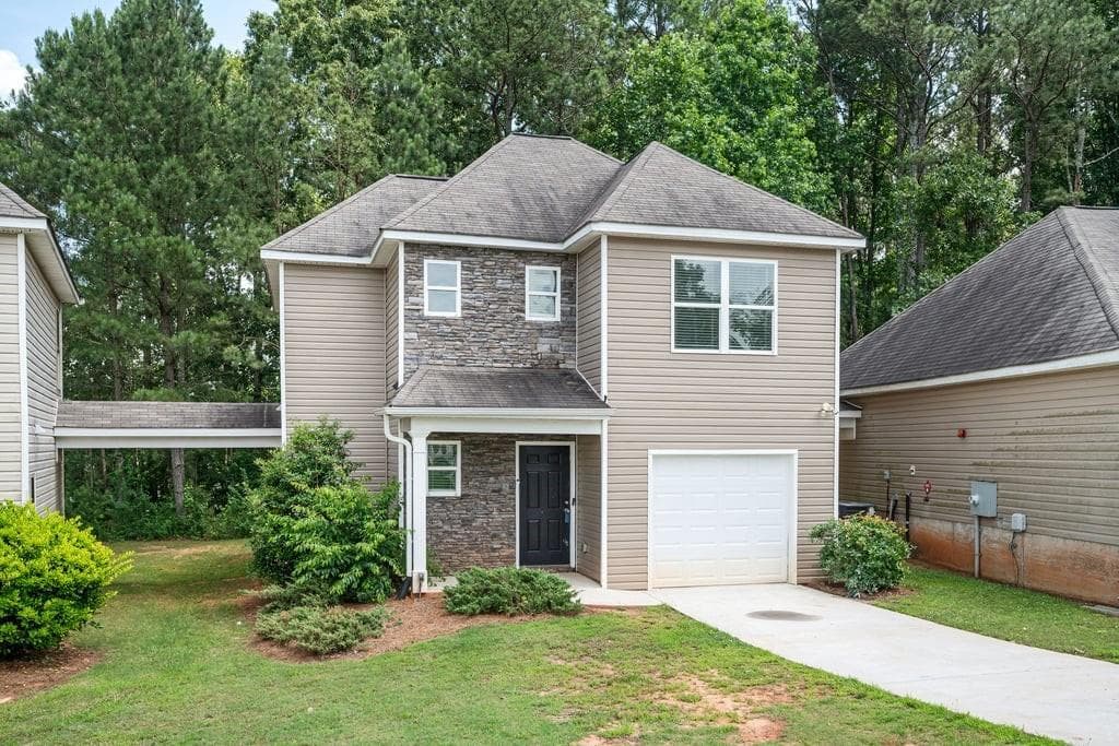 651 Carlton Point Drive, Palmetto, GA 30268 — most recent listing photo