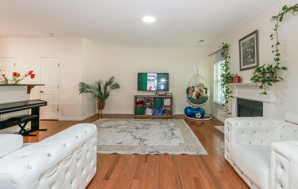 3 bedroom, 3 bathroom, 2,114 sq ft single family residence for sale at 2480 Arnold Mill Road, Lawrenceville, GA 30044 — photo 4