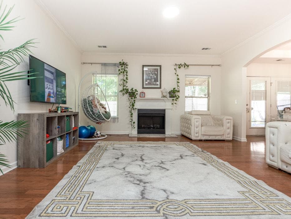 3 bedroom, 3 bathroom, 2,114 sq ft single family residence for sale at 2480 Arnold Mill Road, Lawrenceville, GA 30044 — photo 6