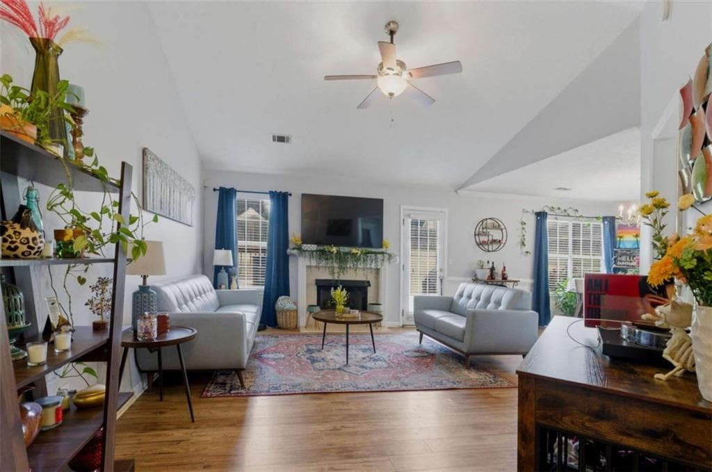 3 bedroom, 2 bathroom, 1,534 sq ft single family residence for sale at 10586 Aspenwood Court, Jonesboro, GA 30238 — photo 4