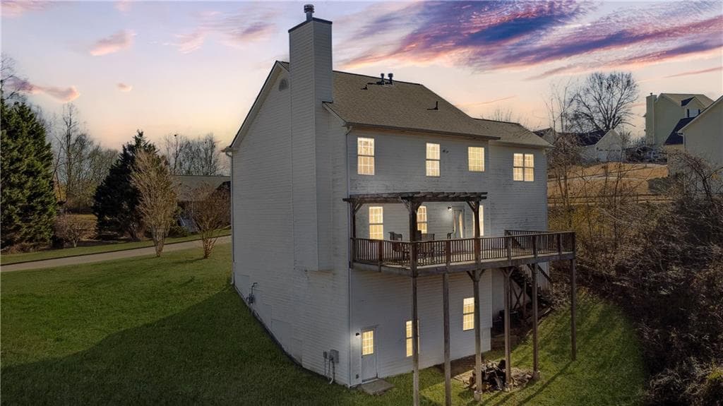 3 bedroom, 3 bathroom, 2,024 sq ft single family residence for sale at 8810 Brookhurst Trail, Gainesville, GA 30506 — photo 3