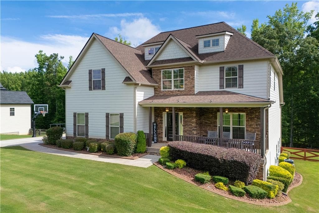 215 Northgate Preserve Drive, Newnan, GA 30265 — most recent listing photo