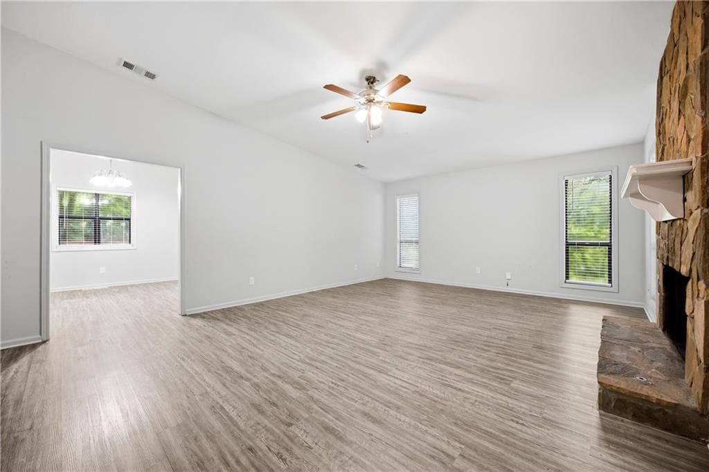 3 bedroom, 2 bathroom, 1,756 sq ft single family residence for sale at 490 Summerfield Drive, Alpharetta, GA 30022 — photo 2