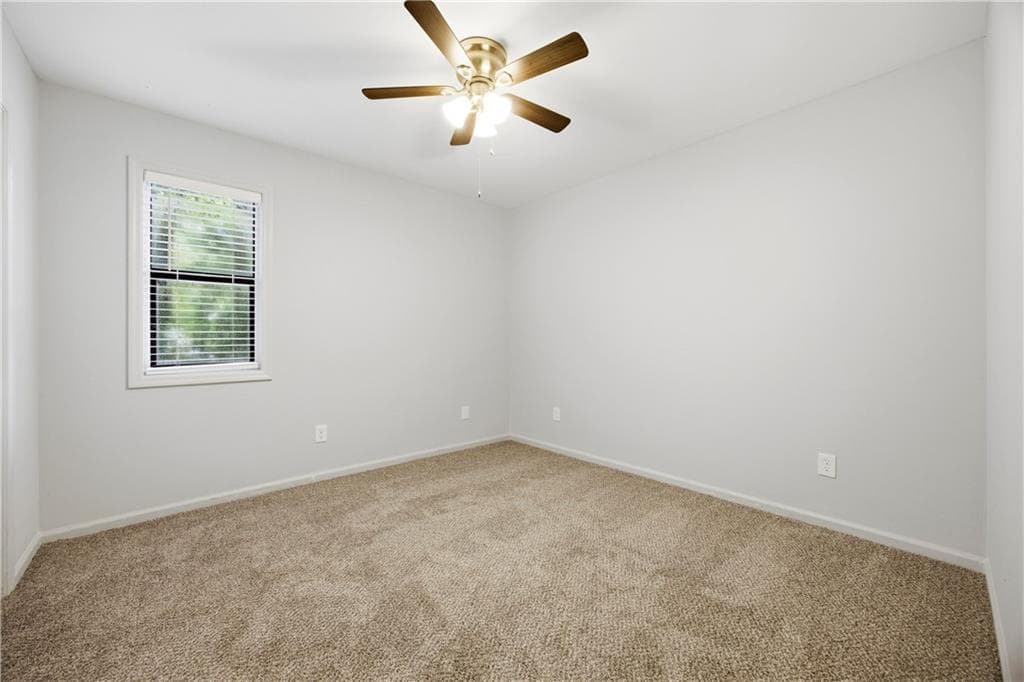3 bedroom, 2 bathroom, 1,756 sq ft single family residence for sale at 490 Summerfield Drive, Alpharetta, GA 30022 — photo 8