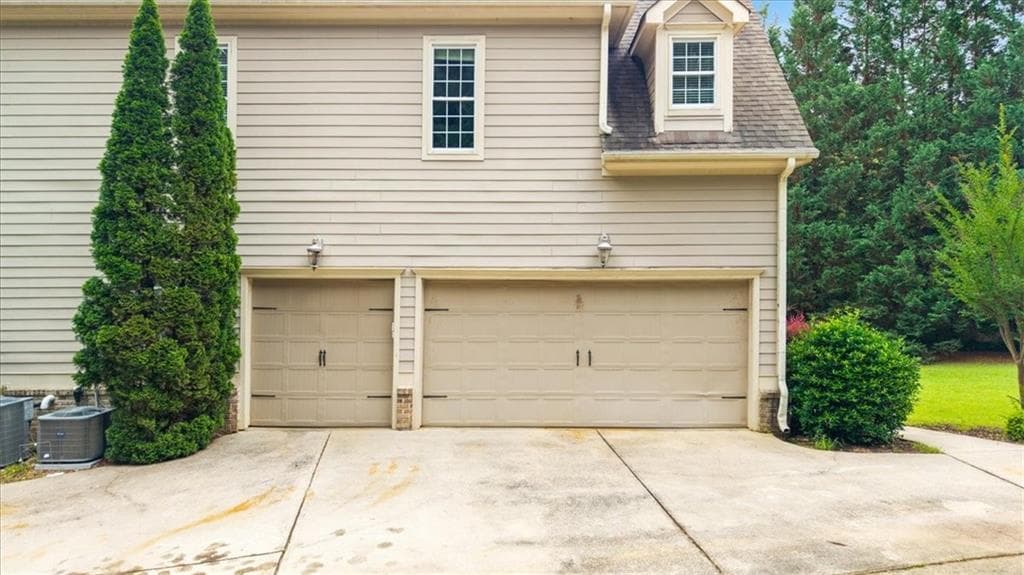 5 bedroom, 5 bathroom, 6,365 sq ft single family residence for sale at 219 Kelvington Way, Peachtree City, GA 30269 — photo 5