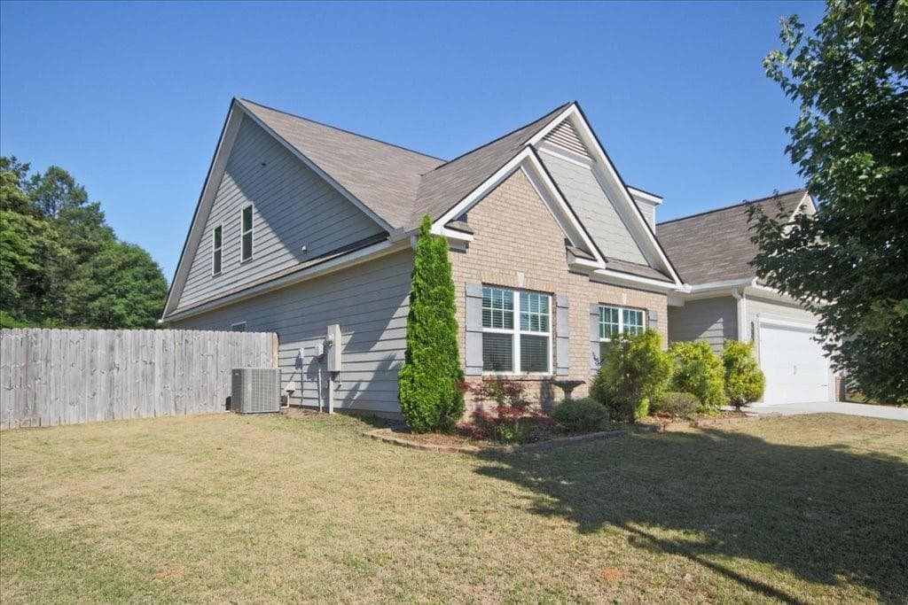 4 bedroom, 4 bathroom, 2,412 sq ft single family residence for sale at 62 Flower Petal Way, Dacula, GA 30019 — photo 2