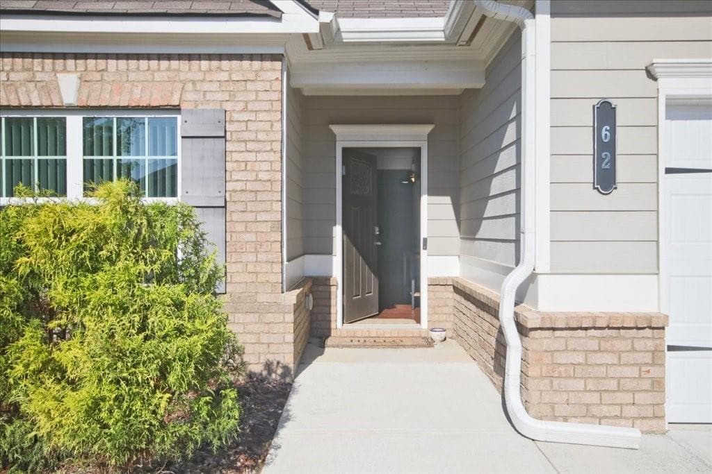 4 bedroom, 4 bathroom, 2,412 sq ft single family residence for sale at 62 Flower Petal Way, Dacula, GA 30019 — photo 3
