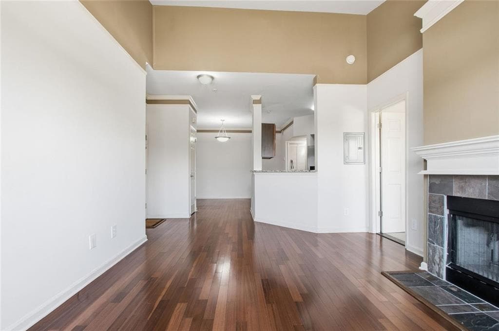 1 bedroom, 1 bathroom, 830 sq ft condominium for sale at 200 Renaissance Parkway 310, Atlanta, GA 30308 — photo 2