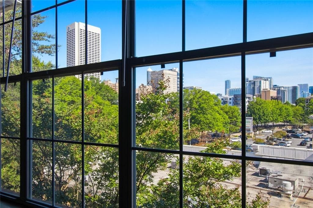 1 bedroom, 1 bathroom, 830 sq ft condominium for sale at 200 Renaissance Parkway 310, Atlanta, GA 30308 — photo 8