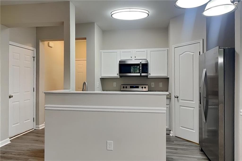 3 bedroom, 3 bathroom, 1,674 sq ft single family residence for rent at 3742 Humber Court, Cumming, GA 30040 for $2,000 a month — photo 4