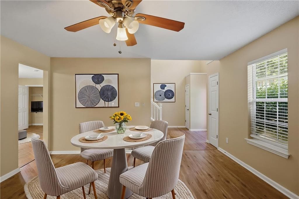 4 bedroom, 3 bathroom, 2,043 sq ft single family residence for sale at 2795 Oxford Drive, Decatur, GA 30034 — photo 3