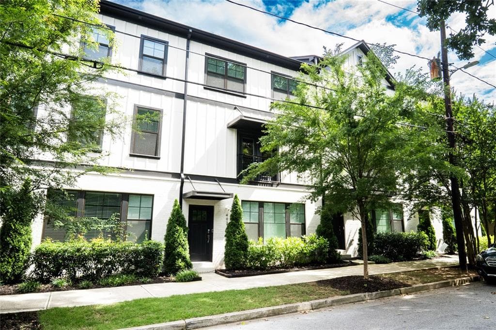 4 bedroom, 4 bathroom, 2,148 sq ft townhouse for sale at 2030 NW Main Street 403, Atlanta, GA 30318