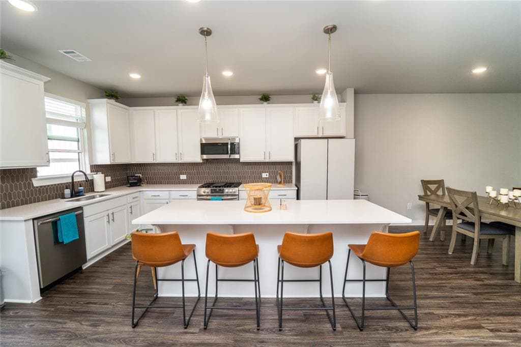 4 bedroom, 4 bathroom, 2,148 sq ft townhouse for sale at 2030 NW Main Street 403, Atlanta, GA 30318 — photo 4