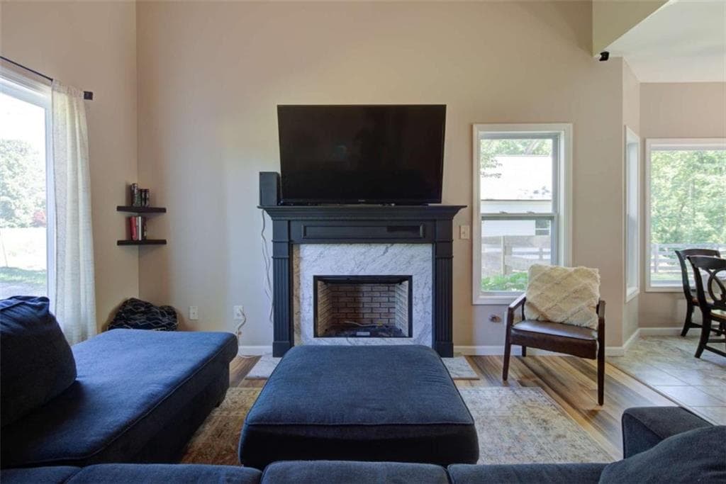 3 bedroom, 2 bathroom, 1,192 sq ft single family residence for sale at 1938 Highway 9, Dawsonville, GA 30534 — photo 5