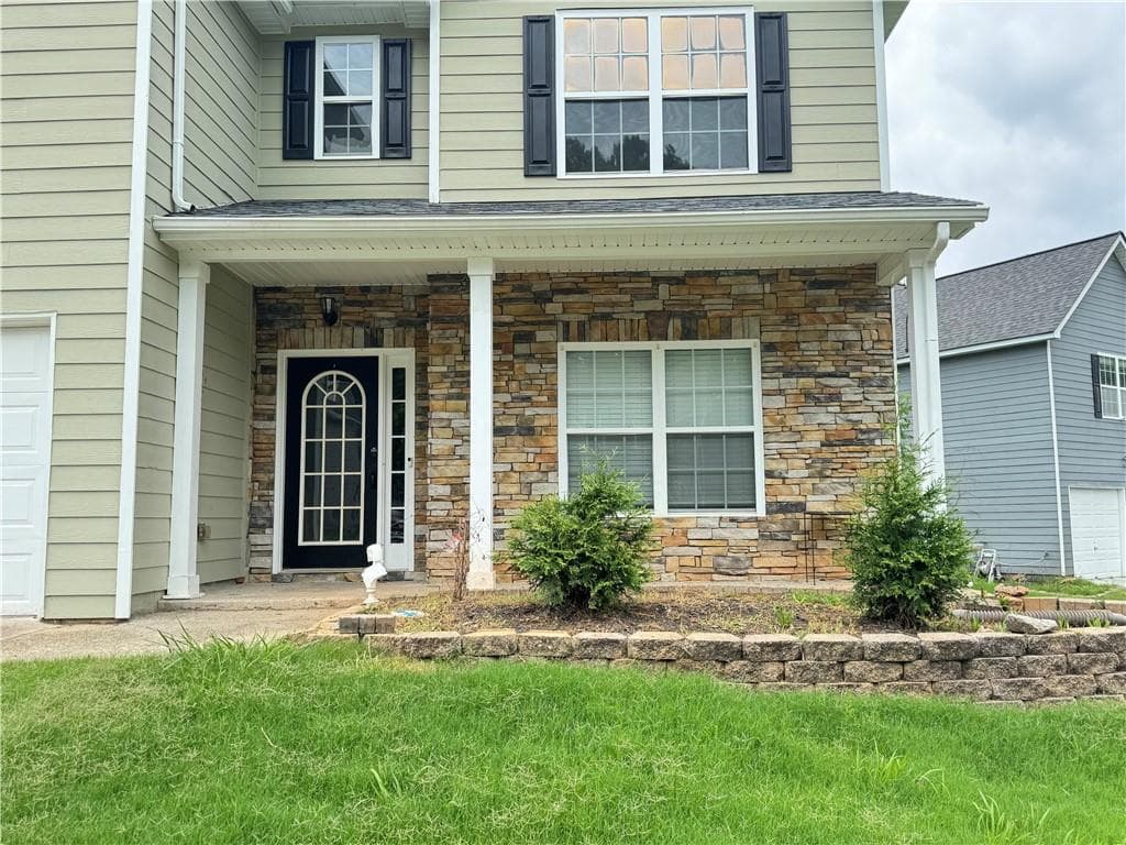 6 bedroom, 3 bathroom, 3,288 sq ft single family residence for rent at 4465 Ambassador Way, Cumming, GA 30040 for $2,500 a month — photo 3