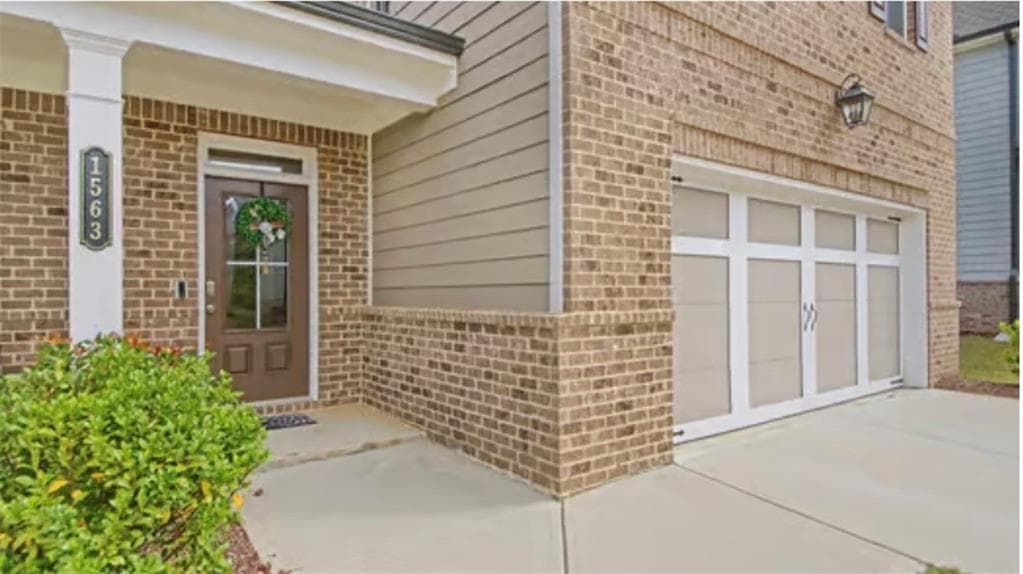 5 bedroom, 4 bathroom, 3,233 sq ft single family residence for sale at 1563 Dover Creek Lane, Lawrenceville, GA 30045 — photo 2