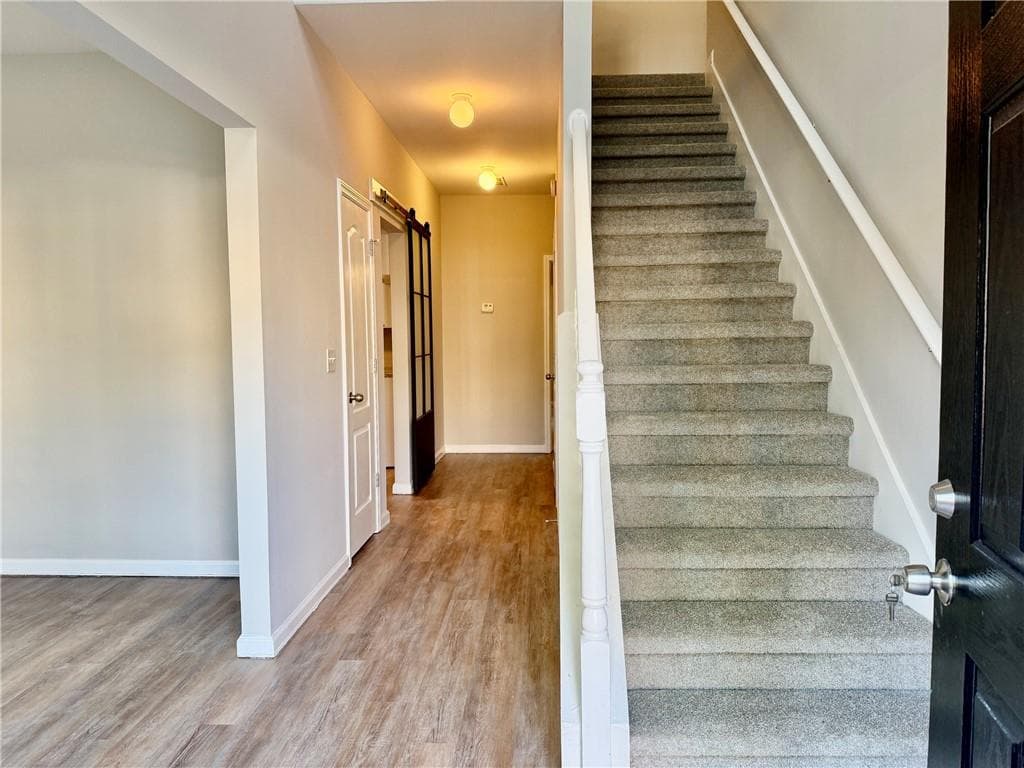 5 bedroom, 4 bathroom, 4,003 sq ft single family residence for sale at 6977 Talkeetna Court, Atlanta, GA 30331 — photo 6