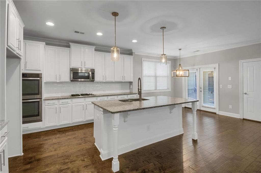 5 bedroom, 5 bathroom, 3,689 sq ft single family residence for sale at 4204 Hardy Avenue, Smyrna, GA 30082 — photo 8