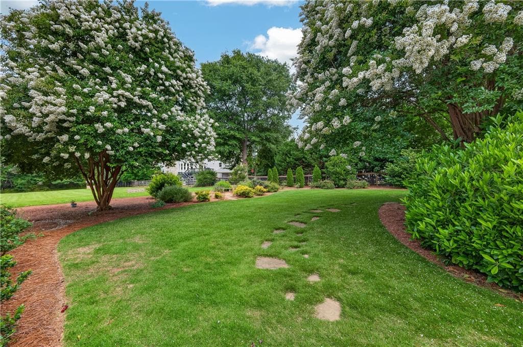 6 bedroom, 6 bathroom, 6,646 sq ft single family residence for sale at 12190 Charlotte Drive, Alpharetta, GA 30004 — photo 6