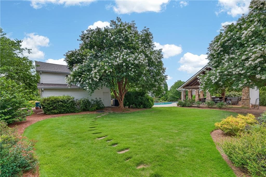 6 bedroom, 6 bathroom, 6,646 sq ft single family residence for sale at 12190 Charlotte Drive, Alpharetta, GA 30004 — photo 7