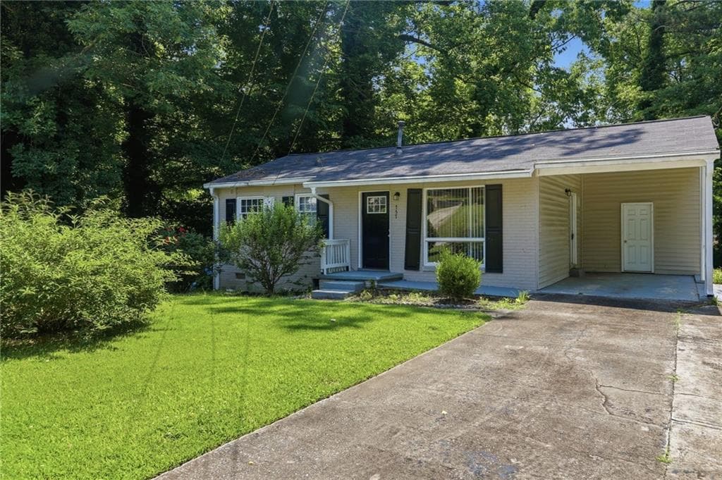 3 bedroom, 1 bathroom, 968 sq ft single family residence for sale at 757 Alfred Road, Atlanta, GA 30331 — photo 2