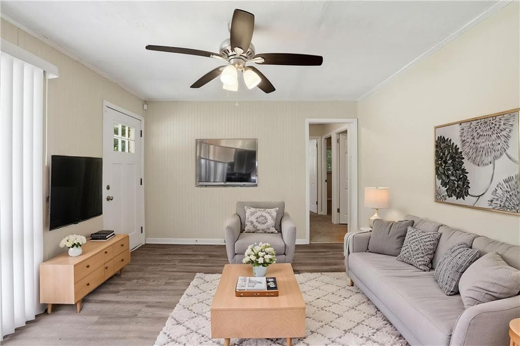 3 bedroom, 1 bathroom, 968 sq ft single family residence for sale at 757 Alfred Road, Atlanta, GA 30331 — photo 3