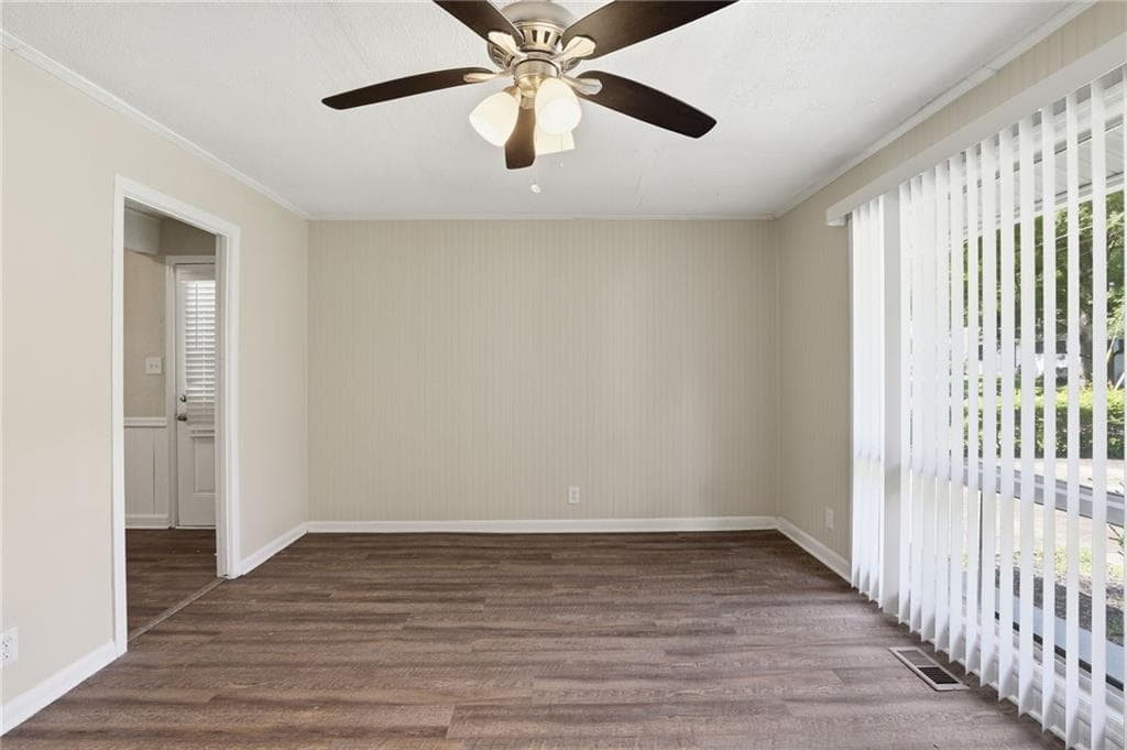 3 bedroom, 1 bathroom, 968 sq ft single family residence for sale at 757 Alfred Road, Atlanta, GA 30331 — photo 9