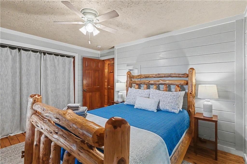 4 bedroom, 4 bathroom, 4,990 sq ft single family residence for sale at 112 Eagles Nest Lane, Blue Ridge, GA 30513 — photo 2
