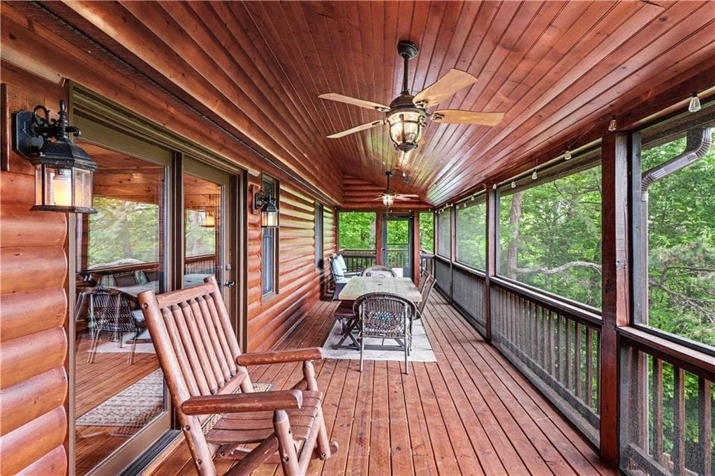 4 bedroom, 4 bathroom, 4,990 sq ft single family residence for sale at 112 Eagles Nest Lane, Blue Ridge, GA 30513 — photo 4