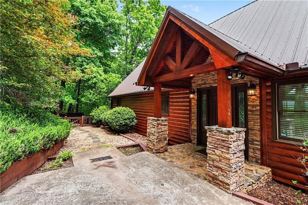 4 bedroom, 4 bathroom, 4,990 sq ft single family residence for sale at 112 Eagles Nest Lane, Blue Ridge, GA 30513 — photo 5