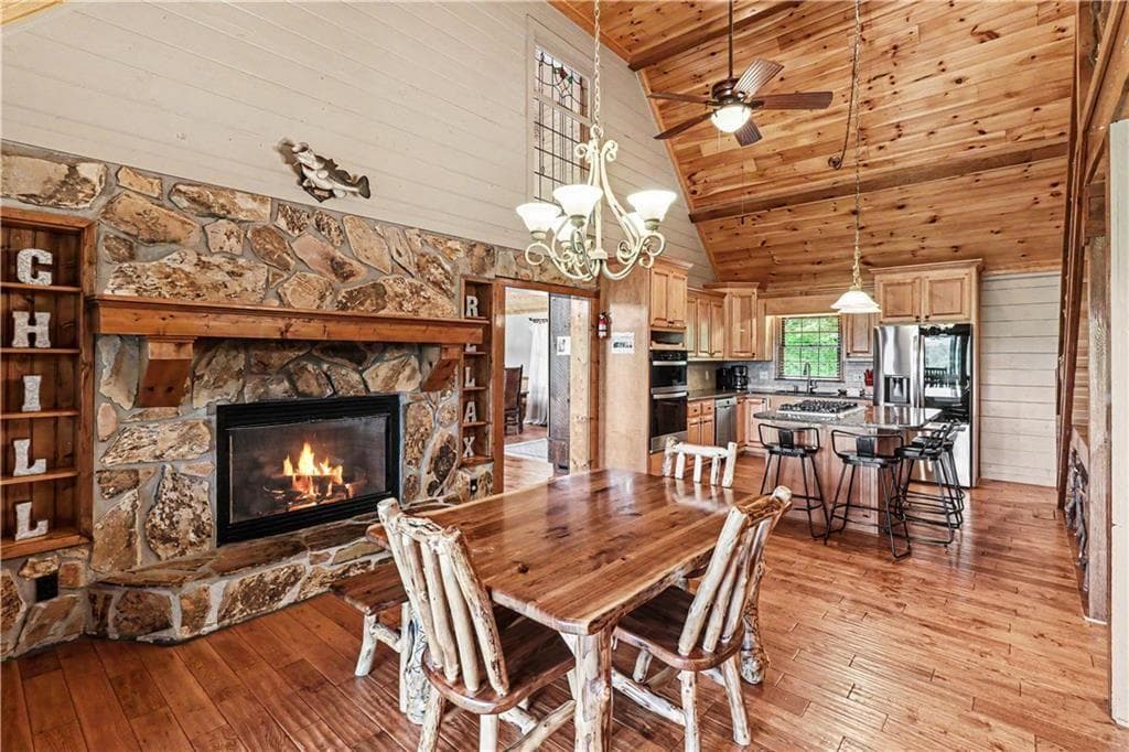4 bedroom, 4 bathroom, 4,990 sq ft single family residence for sale at 112 Eagles Nest Lane, Blue Ridge, GA 30513 — photo 6